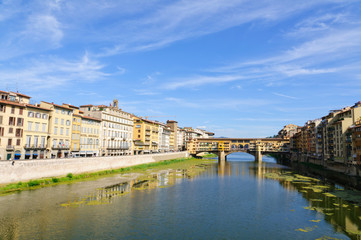 Obraz premium Ponte Vecchio and the Arno river - Historic centre of Florence