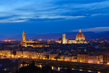 Fototapeta na wymiar Historic centre of Florence at dusk in Italy