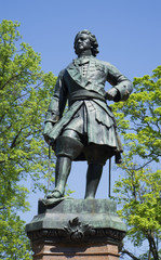 Fototapeta na wymiar Статуя Петра Первого. Фрагмент памятника в Кронштадте