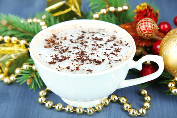 Obraz na płótnie Canvas Hot chocolate with cream in color mug,