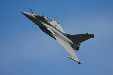 avion de chasse passage  bas 1