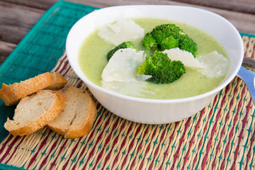 Broccoli cream soup wsith cheese