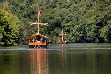 Une gabare sur la Dordogne.