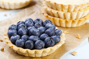 Tartlets with blueberries