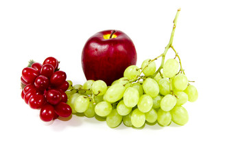 Frische Grüne Trauben mit Roten Trauben und Apfel