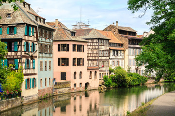 Fototapeta na wymiar Beautiful old houses in Strasbourg, France