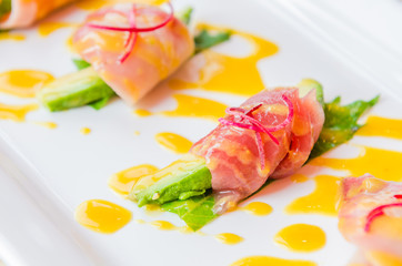 Sashimi avocado japanese food