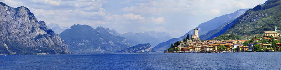 panorama of beautiful  Lago di Garda, Malcesine. Italy - obrazy, fototapety, plakaty