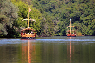 Une gabare sur la Dordogne.