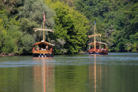 Une gabare sur la Dordogne.