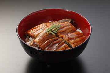鰻丼