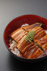 鰻丼