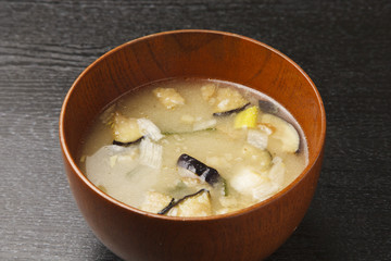 揚げ茄子の味噌汁