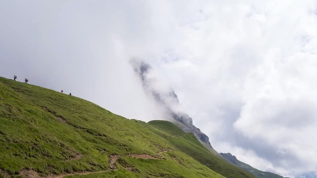 Wolken am gro&szlig;en Widderstein