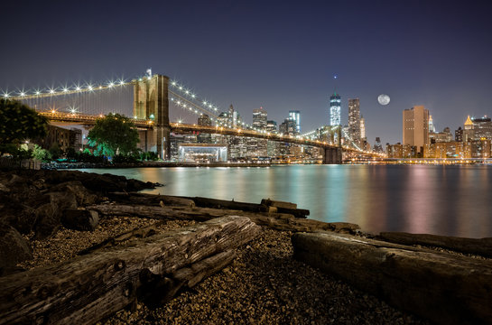 Fototapeta Dumbo after midnight