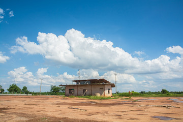 View of the courtyard to purchase cassava disused