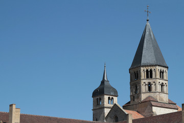 Fototapeta na wymiar Le clocher restant de l'Abbaye de Cluny