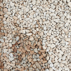 Dry and wet pebbles