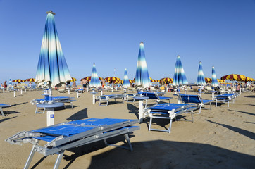 Rimini, spiaggia e ombrelloni. 4