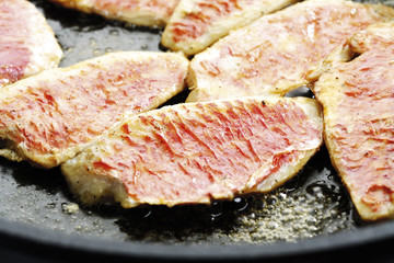 Rotbarsch Filet in Pfanne gekocht