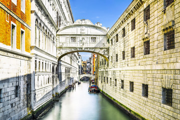 Bridge of Sighs in Venice, Italy - obrazy, fototapety, plakaty