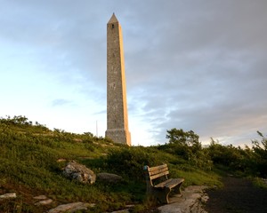 Fototapeta na wymiar High Point Monument with Bench