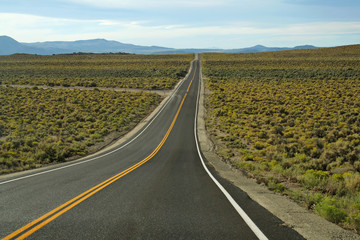 Fototapeta na wymiar Long road to access to Grand Canyon