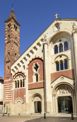 Fototapeta na wymiar Minster bell-tower, Casale Monferrato, Italy