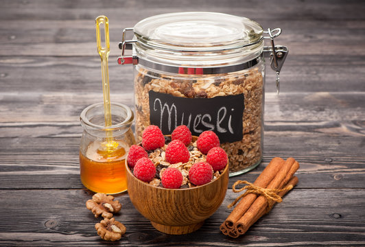 Muesli with honey, walnuts and raspberry