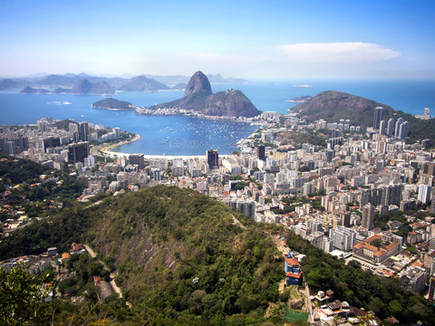 Sugar Loaf Mountain and the Rio de Janeiro Cityscape, Brazil