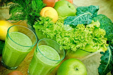 Healthy green smoothie