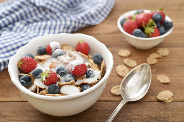 Whole-grain flakes
