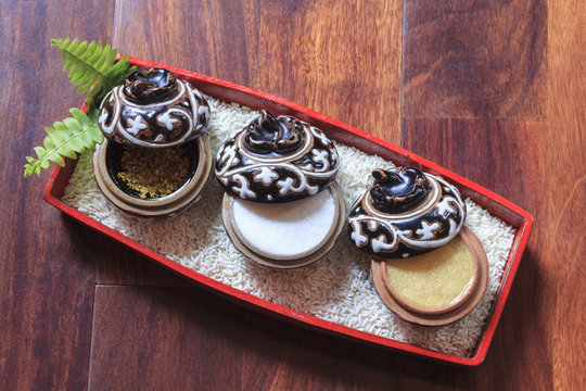 Spa Products with Golden Plate Ingredient