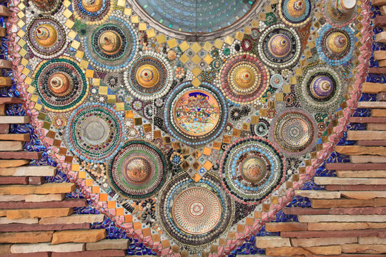 Wall Background Decorated by Thai Porcelain
