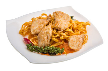 Fried noodles with chicken