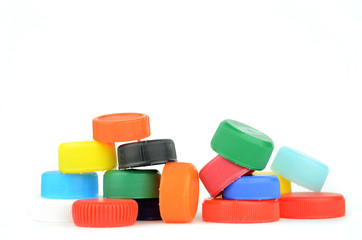 kolorowe plastikowe kapsle