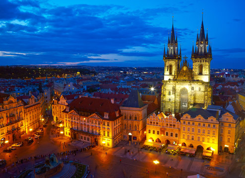 Town Square and Church of our Lady Tyn.   Prague, Czech