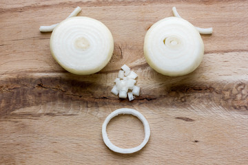 Fototapeta na wymiar onion bulb on wooden cutting board