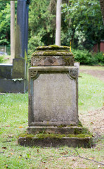 Fototapeta premium Alter Friedhof, Grabstein