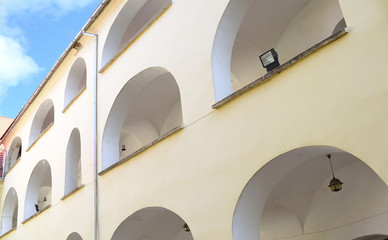 вид террас внутреннего двора замка