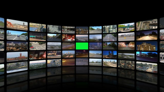 Video Wall Zoom In Green (black)