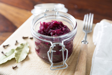 Rotkohl im Einmachglas