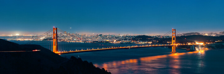 Golden Gate Bridge © rabbit75_fot