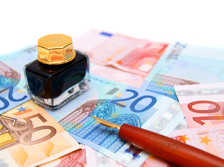 Pen and ink for euro banknotes.