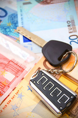 keys from the car for euro banknotes.