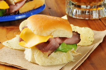 Roast beef sliders