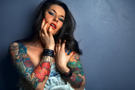 lovely woman with tattoo,,.