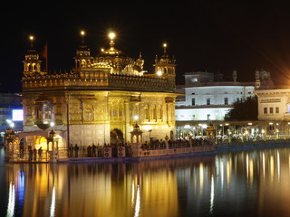 Fototapeta na wymiar Golden Temple Sijs en Amritsar (India)