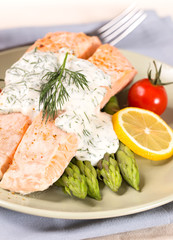 Salmon with steamed asparagus