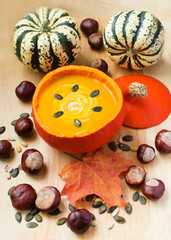Pumpkin soup with cream and seeds